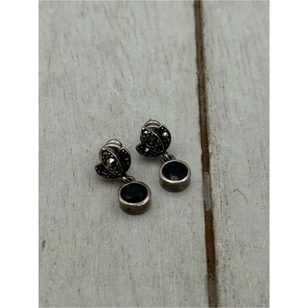 Unbranded elegant sterling